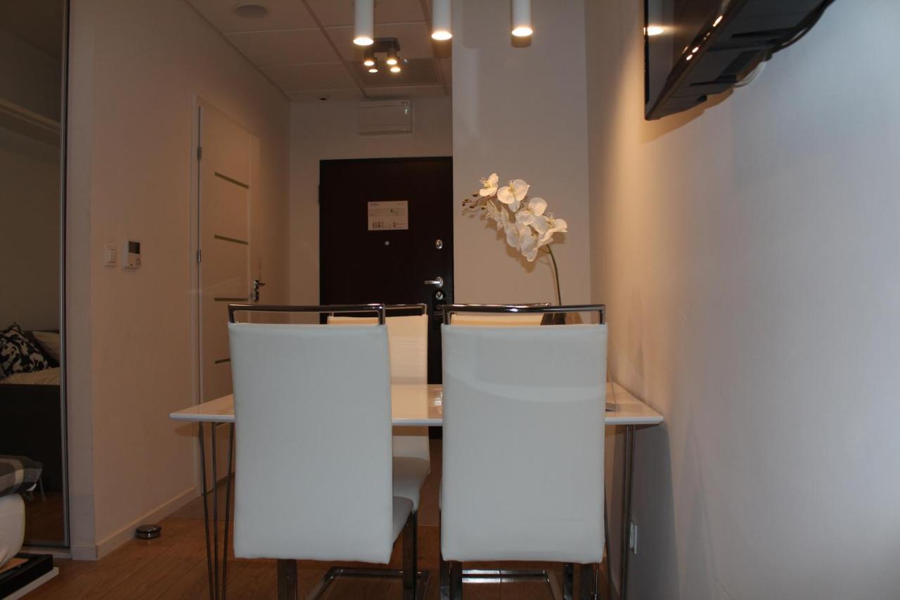Warsaw Apartments Kasprzaka Street Екстериор снимка