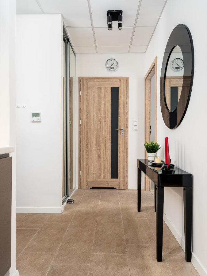 Warsaw Apartments Kasprzaka Street Екстериор снимка
